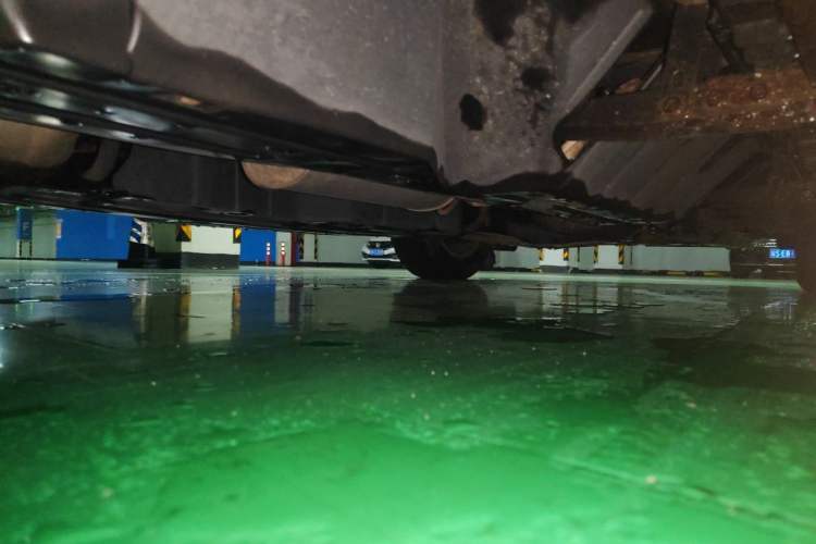 Used Honda CR-V 2016 2.0L two-wheel drive Urban Edition Chassis Rear Right