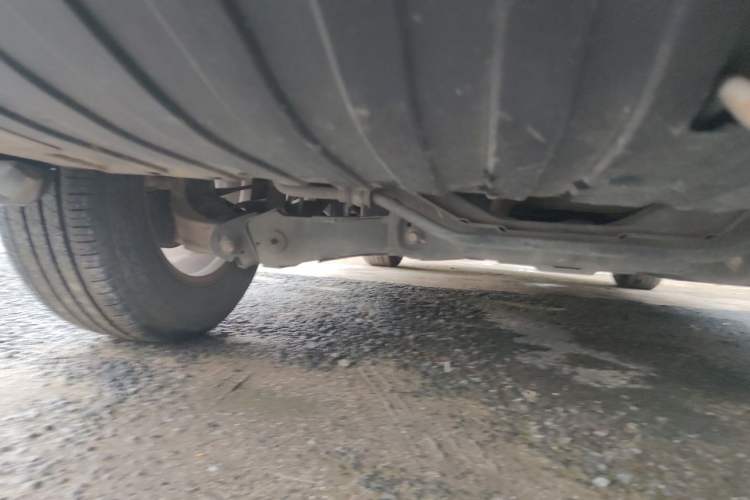 Used Honda CR-V 2016 2.0L two-wheel drive Urban Edition Chassis Rear Right