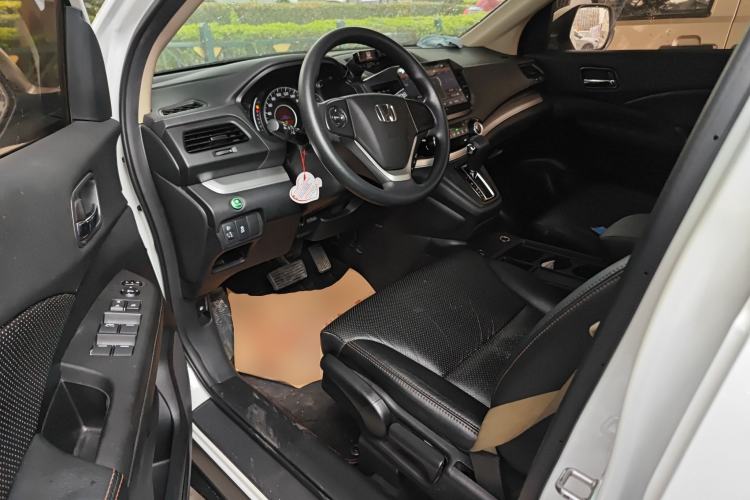 Used Honda CR-V 2016 2.0L Two-Wheel Drive Classic Edition Driver Seat