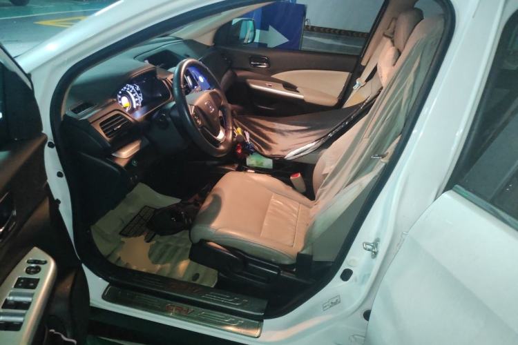 Used Honda CR-V 2016 2.0L two-wheel drive Urban Edition Driver Seat