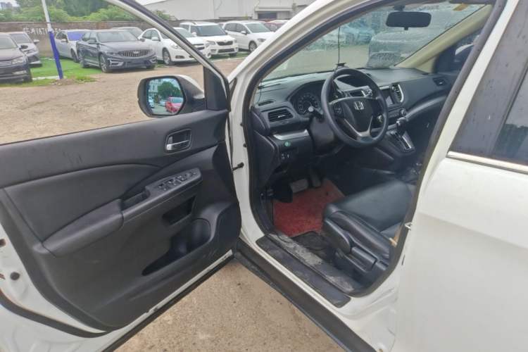 Used Honda CR-V 2016 2.0L two-wheel drive Urban Edition Driver Seat