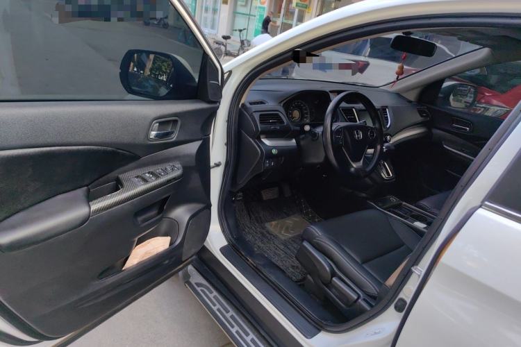 Used Honda CR-V 2016 2.0L two-wheel drive Urban Edition Driver Seat