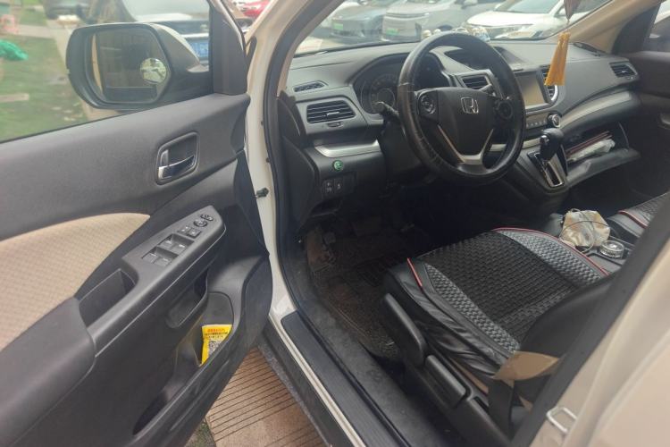 Used Honda CR-V 2016 2.0L two-wheel drive Urban Edition Driver Seat