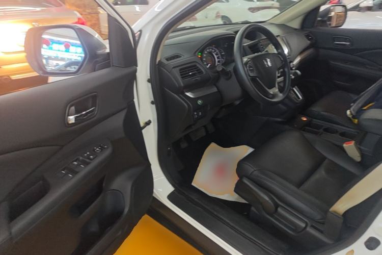Used Honda CR-V 2016 2.0L two-wheel drive Urban Edition Driver Seat