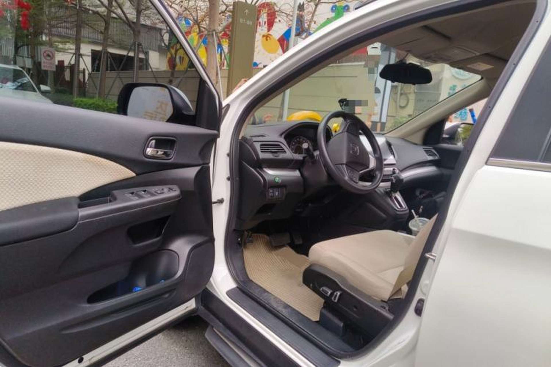 Used Honda CR-V 2016 2.0L Two-Wheel Drive Classic Edition Driver Seat
