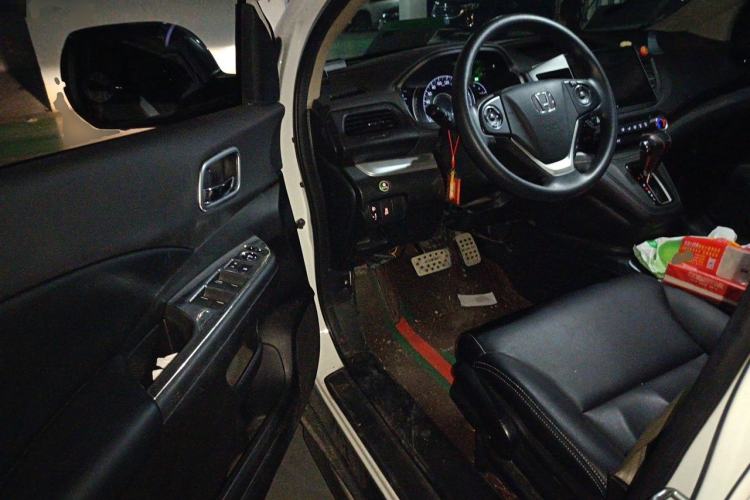 Used Honda CR-V 2016 2.0L two-wheel drive Urban Edition Driver Seat