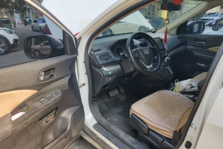 Used Honda CR-V 2016 2.0L Two-Wheel Drive Classic Edition Driver Seat