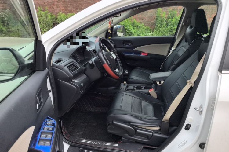 Used Honda CR-V 2016 2.0L two-wheel drive Urban Edition Driver Seat