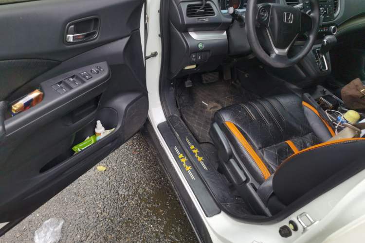Used Honda CR-V 2016 2.0L Two-Wheel Drive Classic Edition Driver Seat