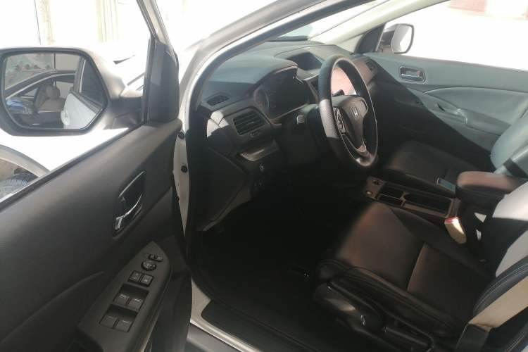 Used Honda CR-V 2016 2.0L Two-Wheel Drive Classic Edition Driver Seat