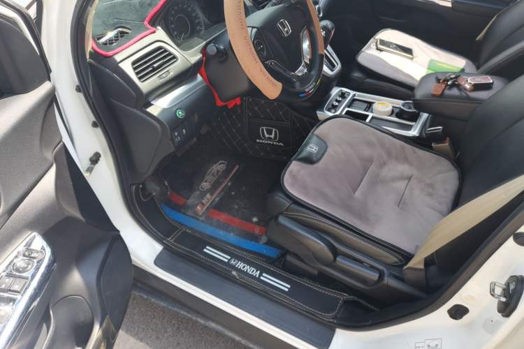 Used Honda CR-V 2016 2.0L Two-Wheel Drive Classic Edition Driver Seat