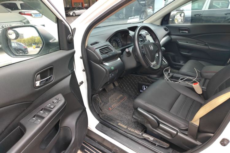 Used Honda CR-V 2016 2.0L Two-Wheel Drive Classic Edition Driver Seat