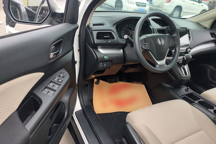 Used Honda CR-V 2016 2.0L two-wheel drive Urban Edition Driver Seat