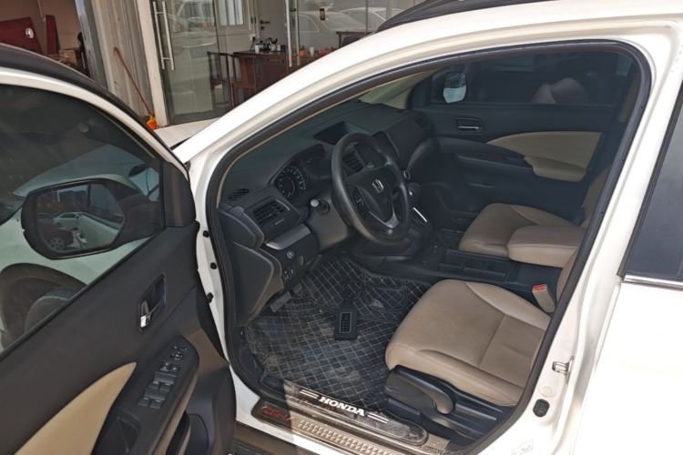 Used Honda CR-V 2016 2.0L Two-Wheel Drive Classic Edition Driver Seat