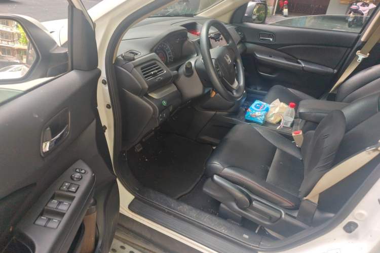 Used Honda CR-V 2016 2.0L two-wheel drive Urban Edition Driver Seat
