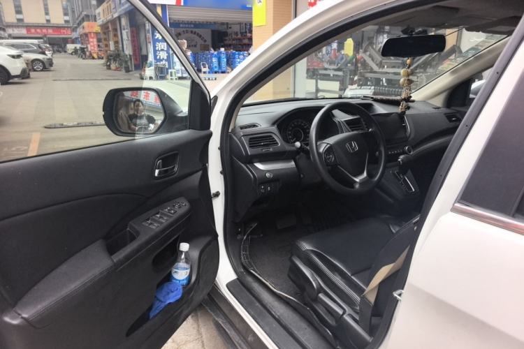 Used Honda CR-V 2016 2.0L two-wheel drive Urban Edition Driver Seat