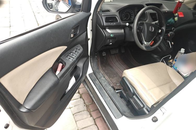 Used Honda CR-V 2016 2.0L Two-Wheel Drive Classic Edition Driver Seat
