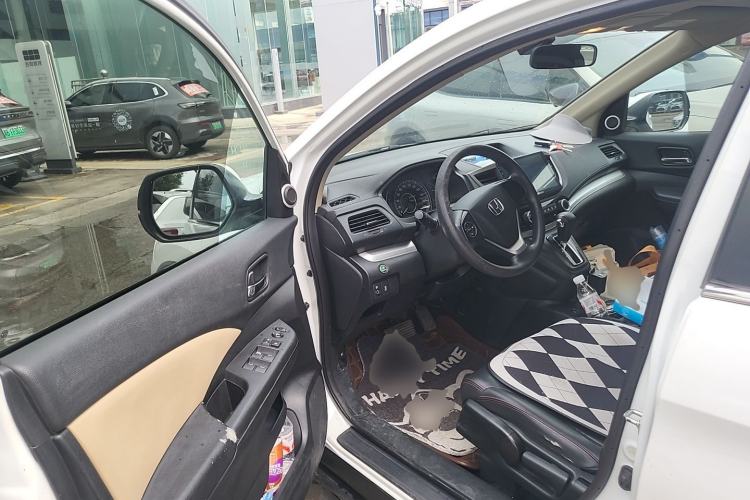 Used Honda CR-V 2016 2.0L two-wheel drive Urban Edition Driver Seat