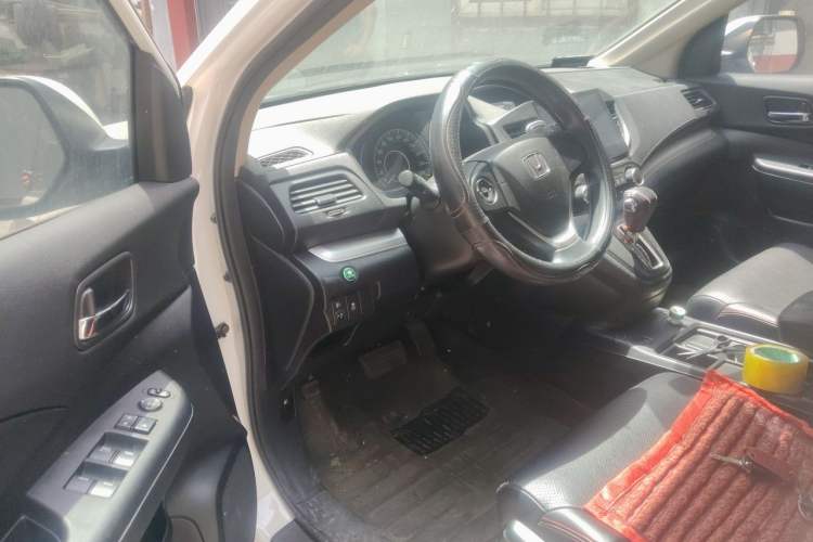 Used Honda CR-V 2016 2.0L two-wheel drive Urban Edition Driver Seat