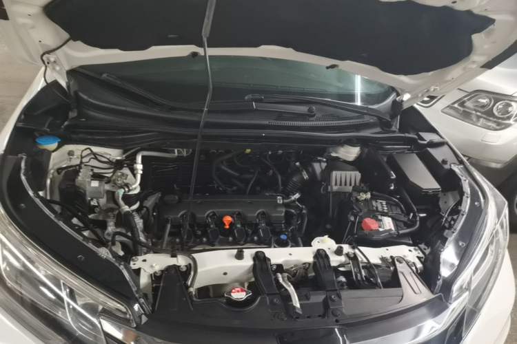 Used Honda CR-V 2016 2.0L Two-Wheel Drive Classic Edition Engine Bay