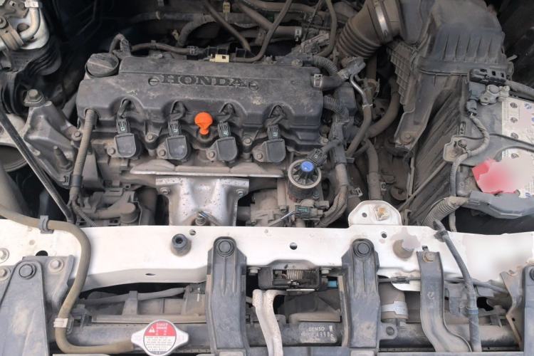Used Honda CR-V 2016 2.0L two-wheel drive Urban Edition Engine Bay