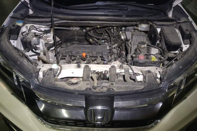Used Honda CR-V 2016 2.0L Two-Wheel Drive Classic Edition Engine Bay