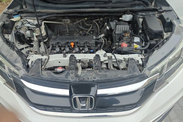 Used Honda CR-V 2016 2.0L two-wheel drive Urban Edition Engine Bay