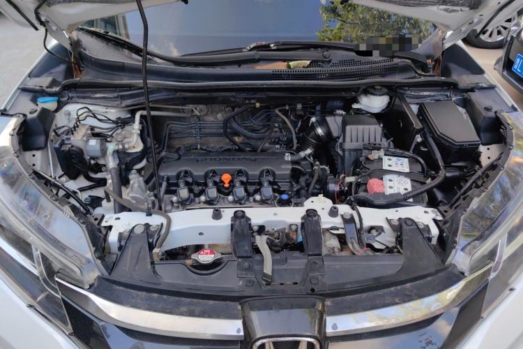 Used Honda CR-V 2016 2.0L two-wheel drive Urban Edition Engine Bay