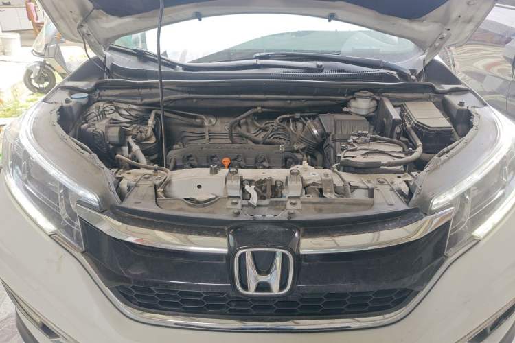 Used Honda CR-V 2016 2.0L two-wheel drive Urban Edition Engine Bay