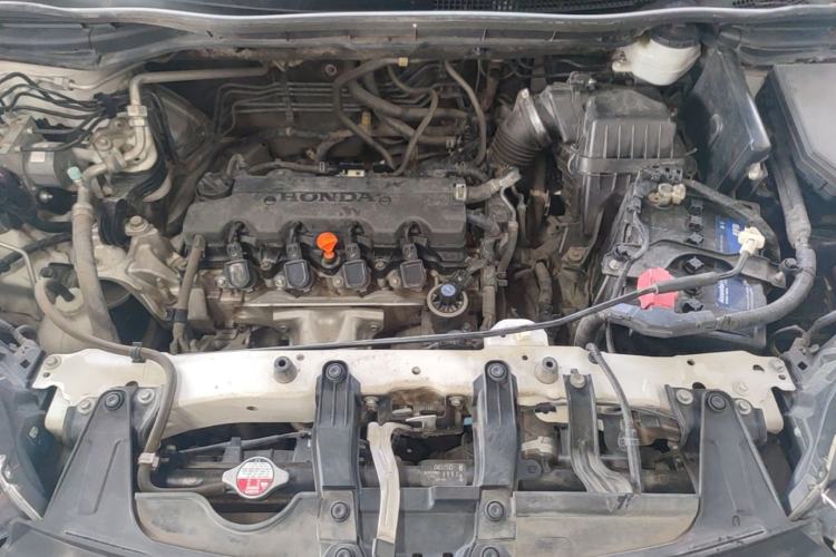 Used Honda CR-V 2016 2.0L two-wheel drive Urban Edition Engine Bay