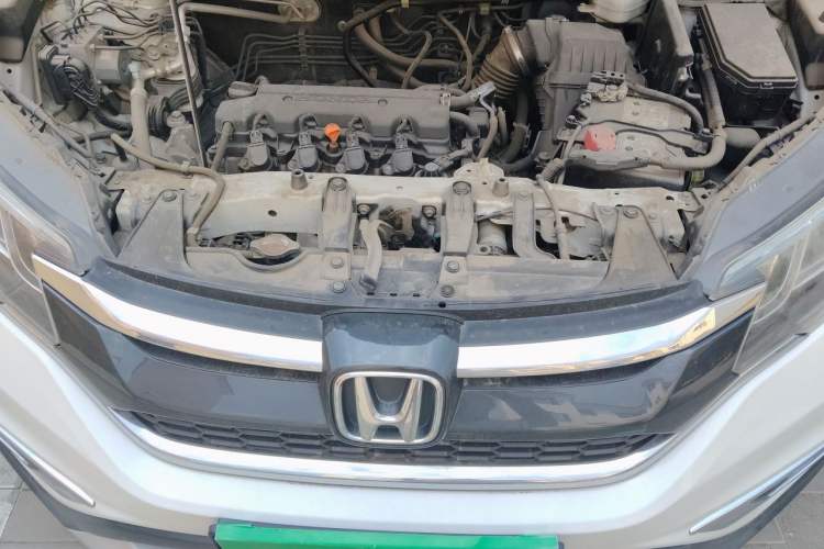 Used Honda CR-V 2016 2.0L two-wheel drive Urban Edition Engine Bay