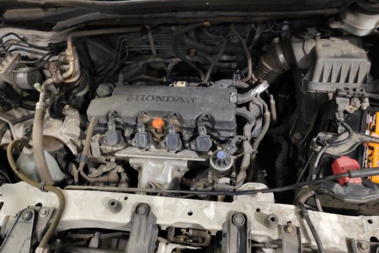 Used Honda CR-V 2016 2.0L two-wheel drive Urban Edition Engine Bay