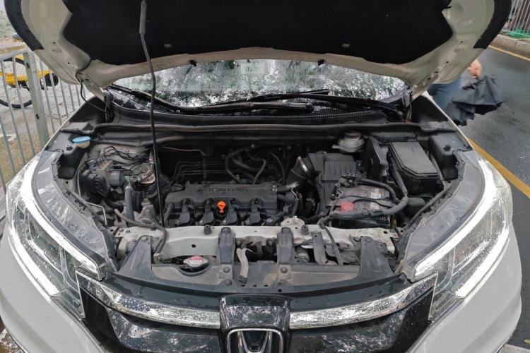 Used Honda CR-V 2016 2.0L two-wheel drive Urban Edition Engine Bay