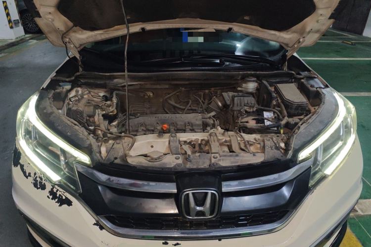 Used Honda CR-V 2016 2.0L two-wheel drive Urban Edition Engine Bay