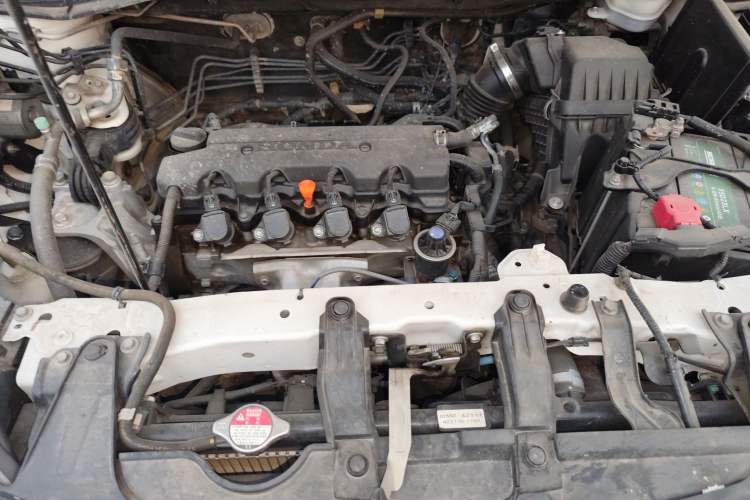Used Honda CR-V 2016 2.0L two-wheel drive Urban Edition Engine Bay