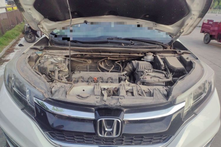 Used Honda CR-V 2016 2.0L two-wheel drive Urban Edition Engine Bay
