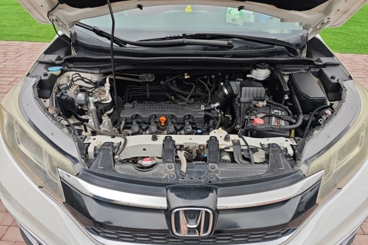 Used Honda CR-V 2016 2.0L Two-Wheel Drive Classic Edition Engine Bay