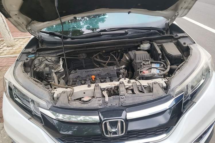 Used Honda CR-V 2016 2.0L two-wheel drive Urban Edition Engine Bay