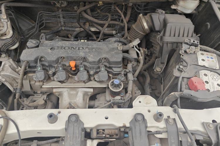 Used Honda CR-V 2016 2.0L two-wheel drive Urban Edition Engine Bay