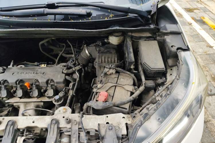 Used Honda CR-V 2016 2.0L Two-Wheel Drive Classic Edition Engine Bay Left