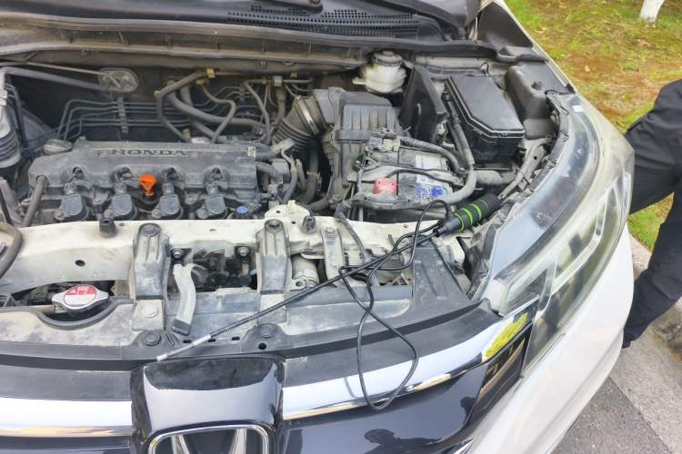 Used Honda CR-V 2016 2.0L Two-Wheel Drive Classic Edition Engine Bay Left