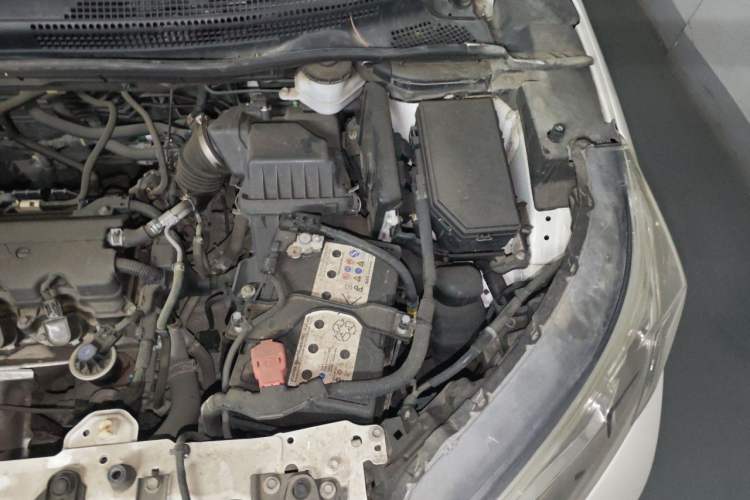 Used Honda CR-V 2016 2.0L Two-Wheel Drive Classic Edition Engine Bay Left