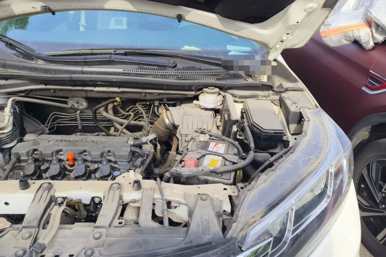 Used Honda CR-V 2016 2.0L two-wheel drive Urban Edition Engine Bay Left
