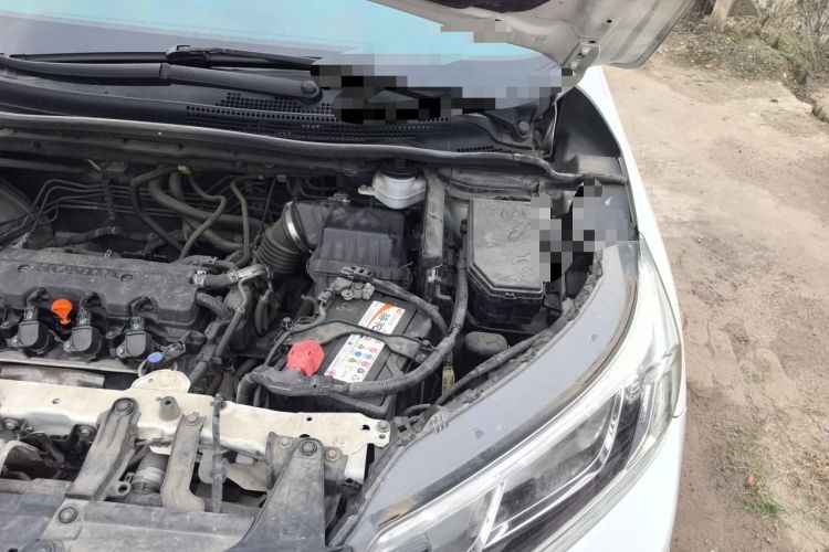 Used Honda CR-V 2016 2.0L two-wheel drive Urban Edition Engine Bay Left