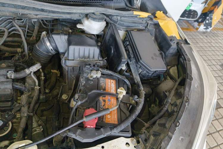 Used Honda CR-V 2016 2.0L Two-Wheel Drive Classic Edition Engine Bay Left