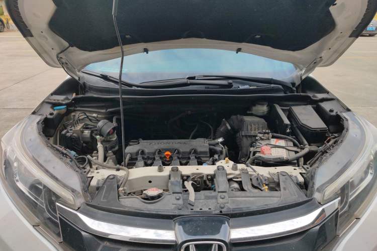Used Honda CR-V 2016 2.0L Two-Wheel Drive Classic Edition Engine Bay