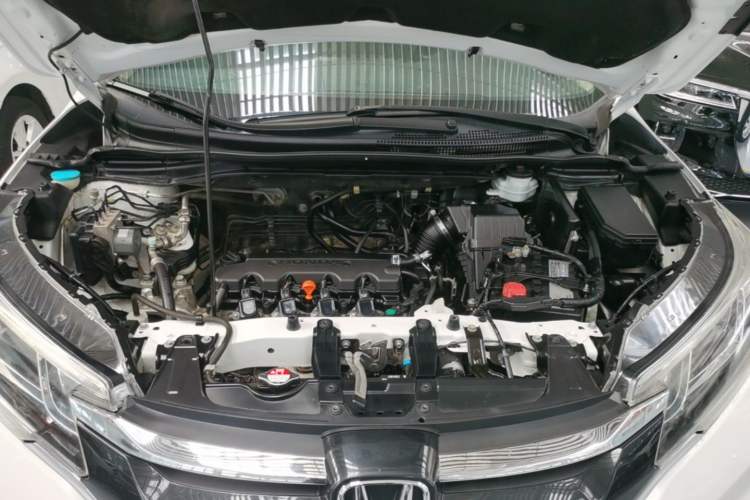 Used Honda CR-V 2016 2.0L two-wheel drive Urban Edition Engine Bay