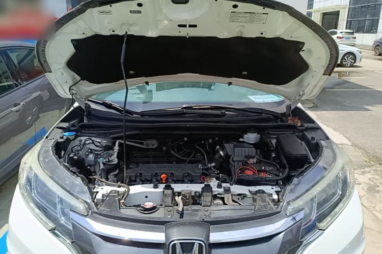 Used Honda CR-V 2016 2.0L two-wheel drive Urban Edition Engine Bay