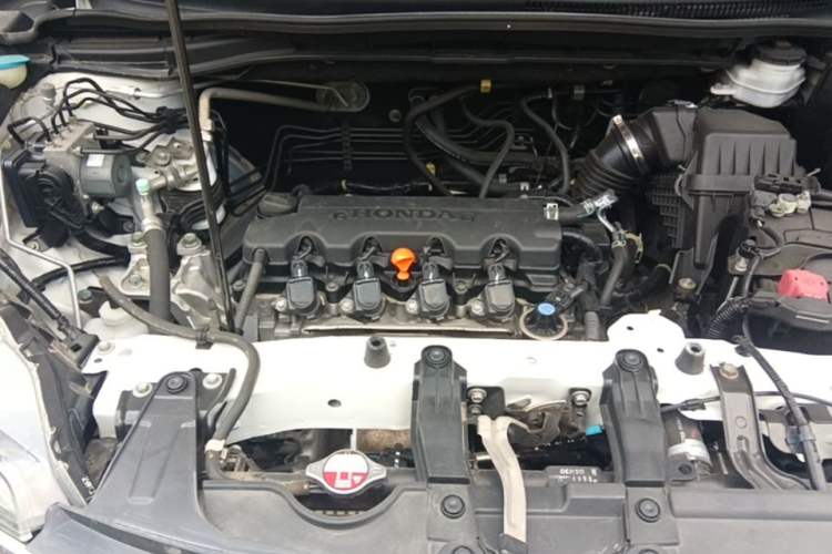 Used Honda CR-V 2016 2.0L Two-Wheel Drive Classic Edition Engine Bay