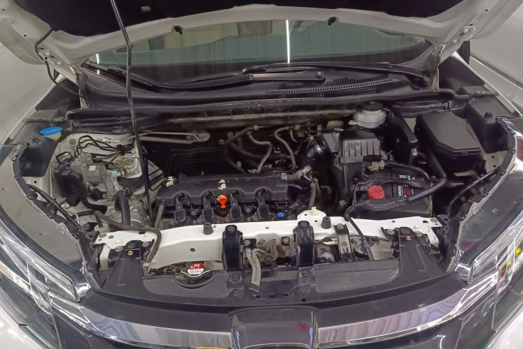 Used Honda CR-V 2016 2.0L two-wheel drive Urban Edition Engine Bay